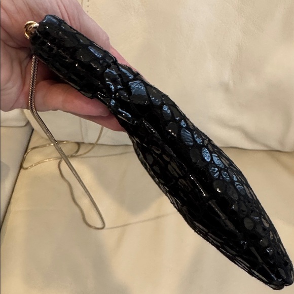 Kate Spade black glossy goat leather snake embossed frame clutch crossbody EUC - Picture 9 of 11